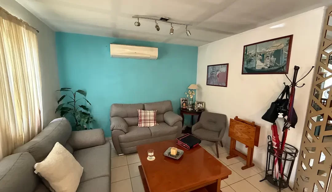 casa en venta las lomas sector jardines