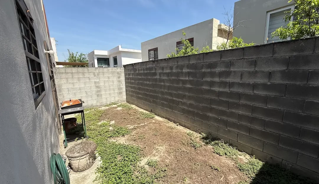 casa en venta las lomas sector jardines