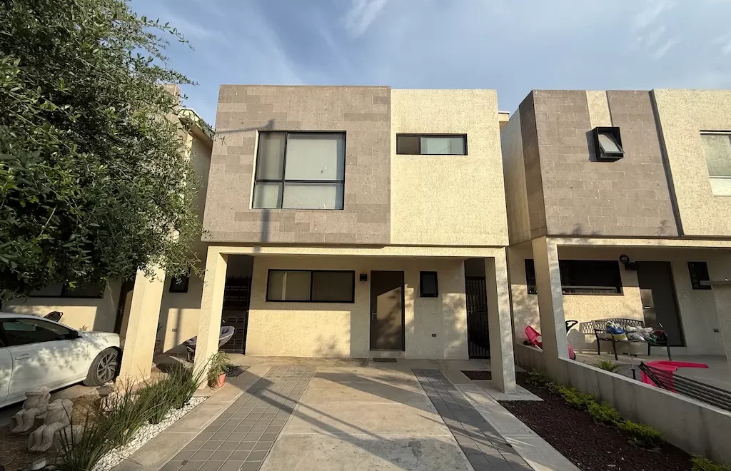 casa en renta murano residencial